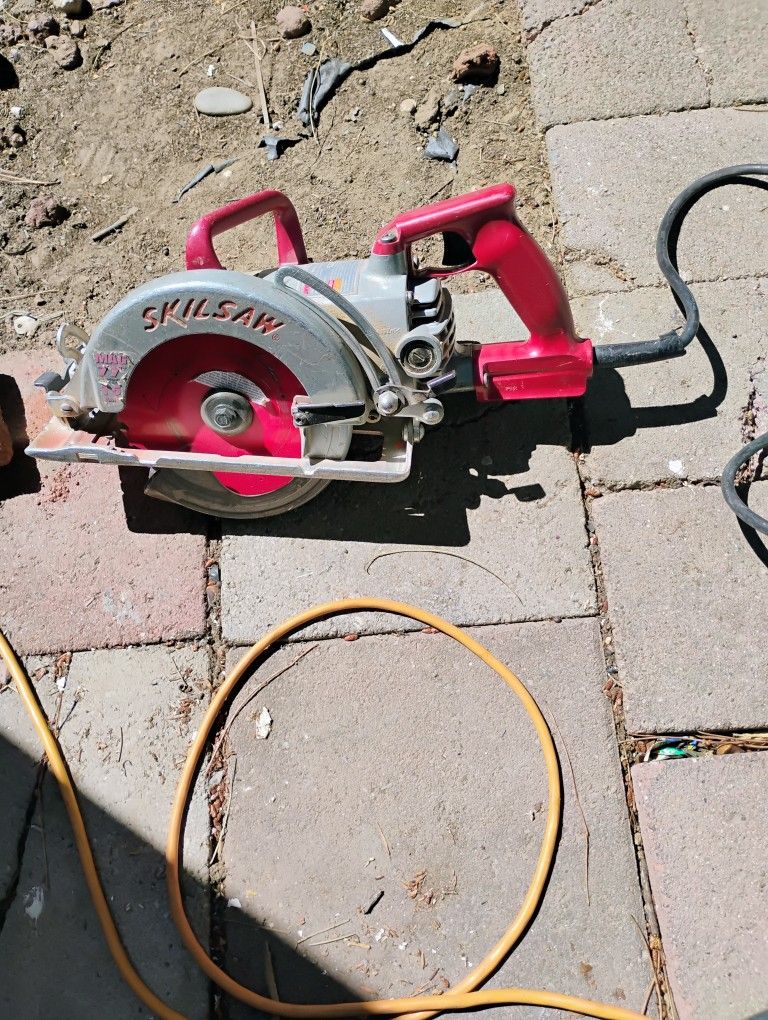 Skill Saw 7 And Quarter Inch Blade