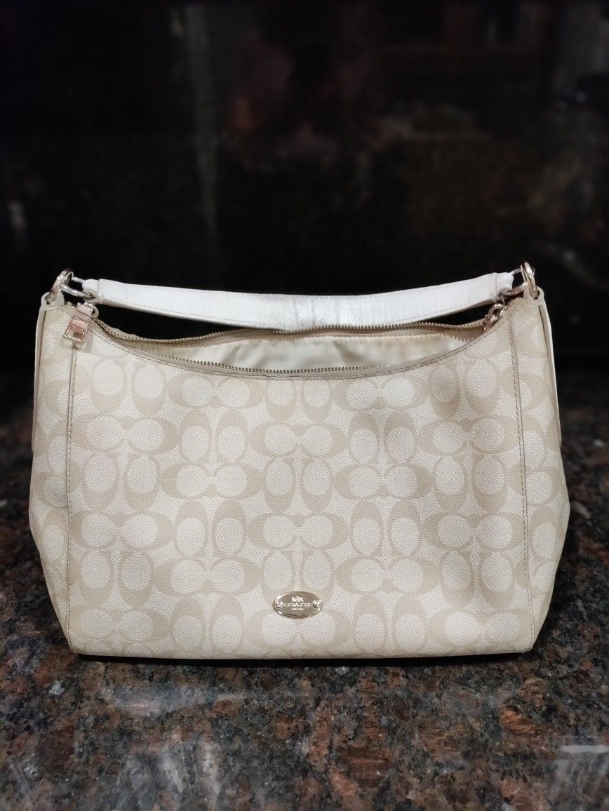 COACH BAG - Celes East/West Hobo Signature Canvas and Leather