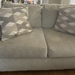 Loveseat 