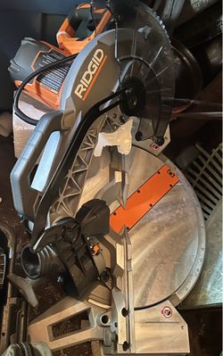RIDGID Compound Miter Saw