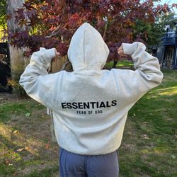 HOODIES ESSENTIAL UNIXES NEW  