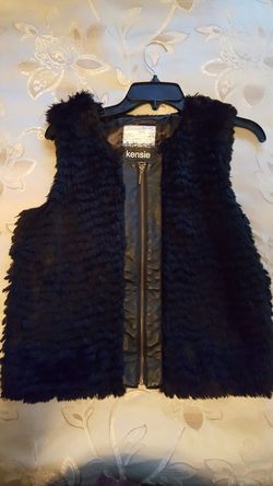 Kensie like new faux fur leather vest size m