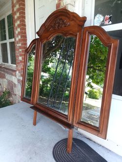 Tri fold mirror