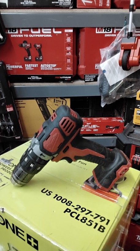 MILWAUKEE M18 1/2" (13 mm) HAMMER DRILL (TOOL ONLY )