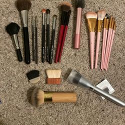 Makeup Brushes (MAC, Tarte, Morphe, Smash Box & More!)