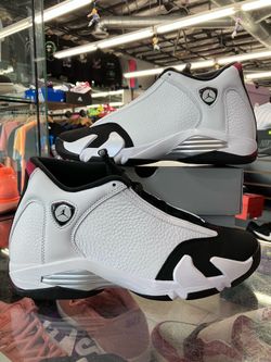 Air Jordan 14 Retro Black Toe