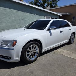 2013 Chrysler 300c