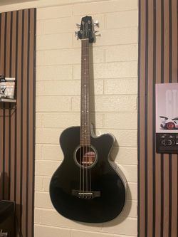 Takamine acoustic bass