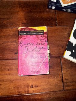 Romeo and Juliet Folger Shakespeare Library Paperback