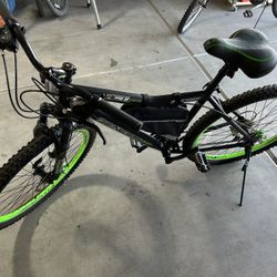 Genesis, 650 Vitesse, 21 Speed. $100. “Excellent Bike”