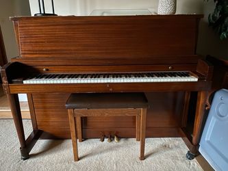 Baldwin Upright Piano