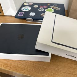 Macbook Air 2025 M4 Like New!
