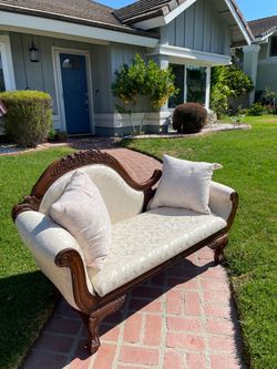 Cleopatra chair