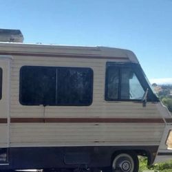 RV motorhome 454 engine