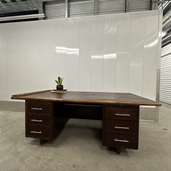 LARGE VINTAGE MCM DESK (DELIVERY AVAILABLE)