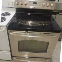 Same Day Delivery Frigidaire Whirlpool 30in Range Electric & All Gas