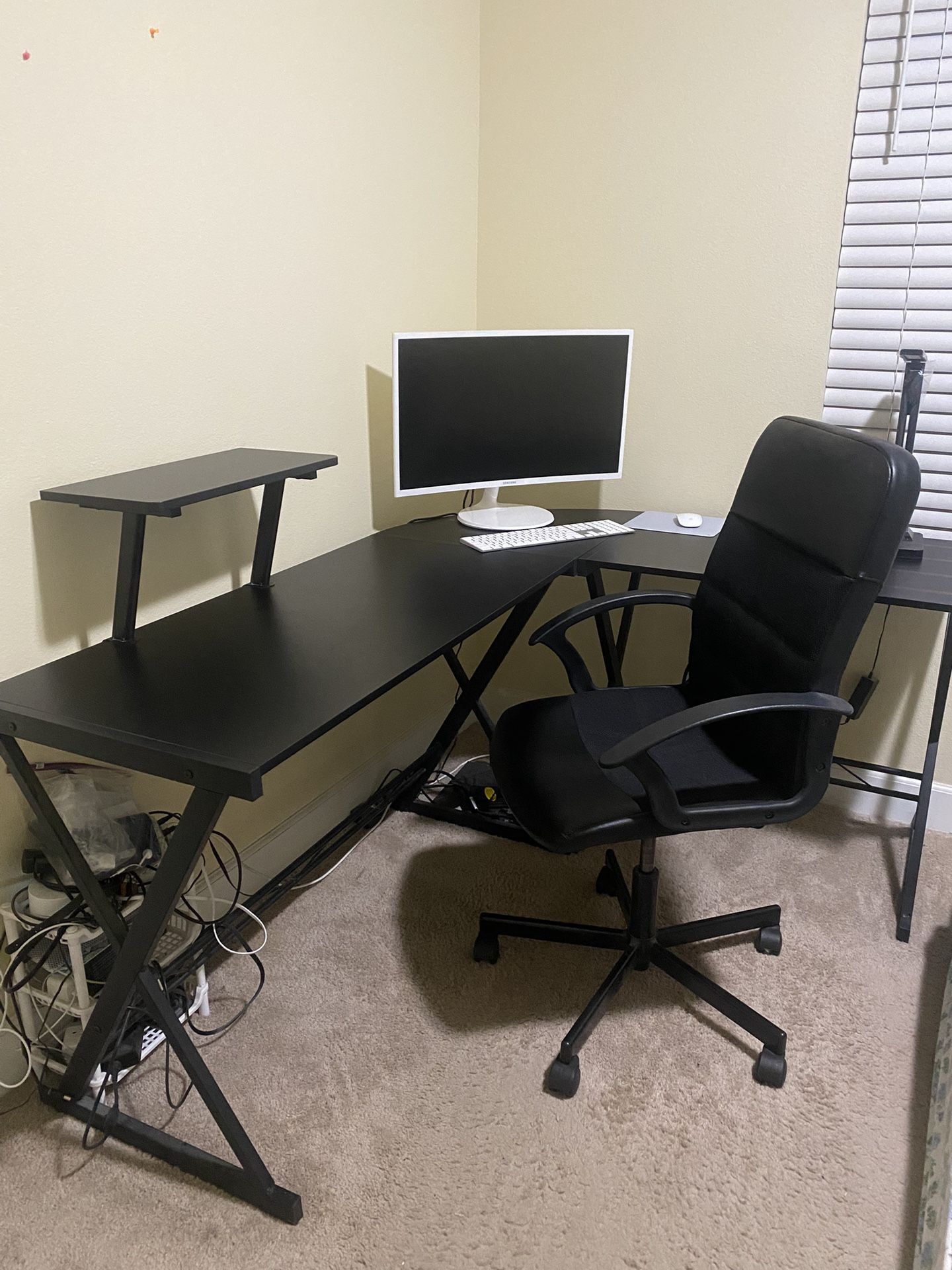 Office Desk N Chair