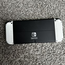 Nintendo switch OLED - white