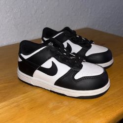Black Nikes 