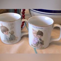 2 “Vintage Enesco Precious Moments Mugs Set”