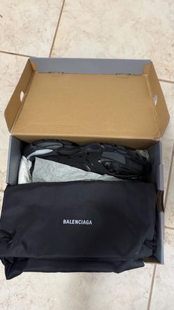 Balenciaga track size 44