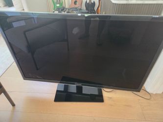 Samsung Flat Screen TV with Stand 55 inch 1080p