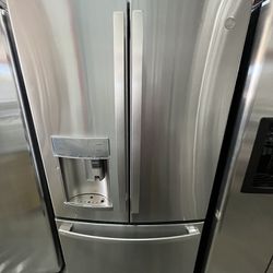 Ge Profile Counter Depth Refrigerator w/ Keurig 
