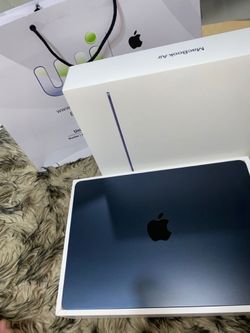 black macbook pro