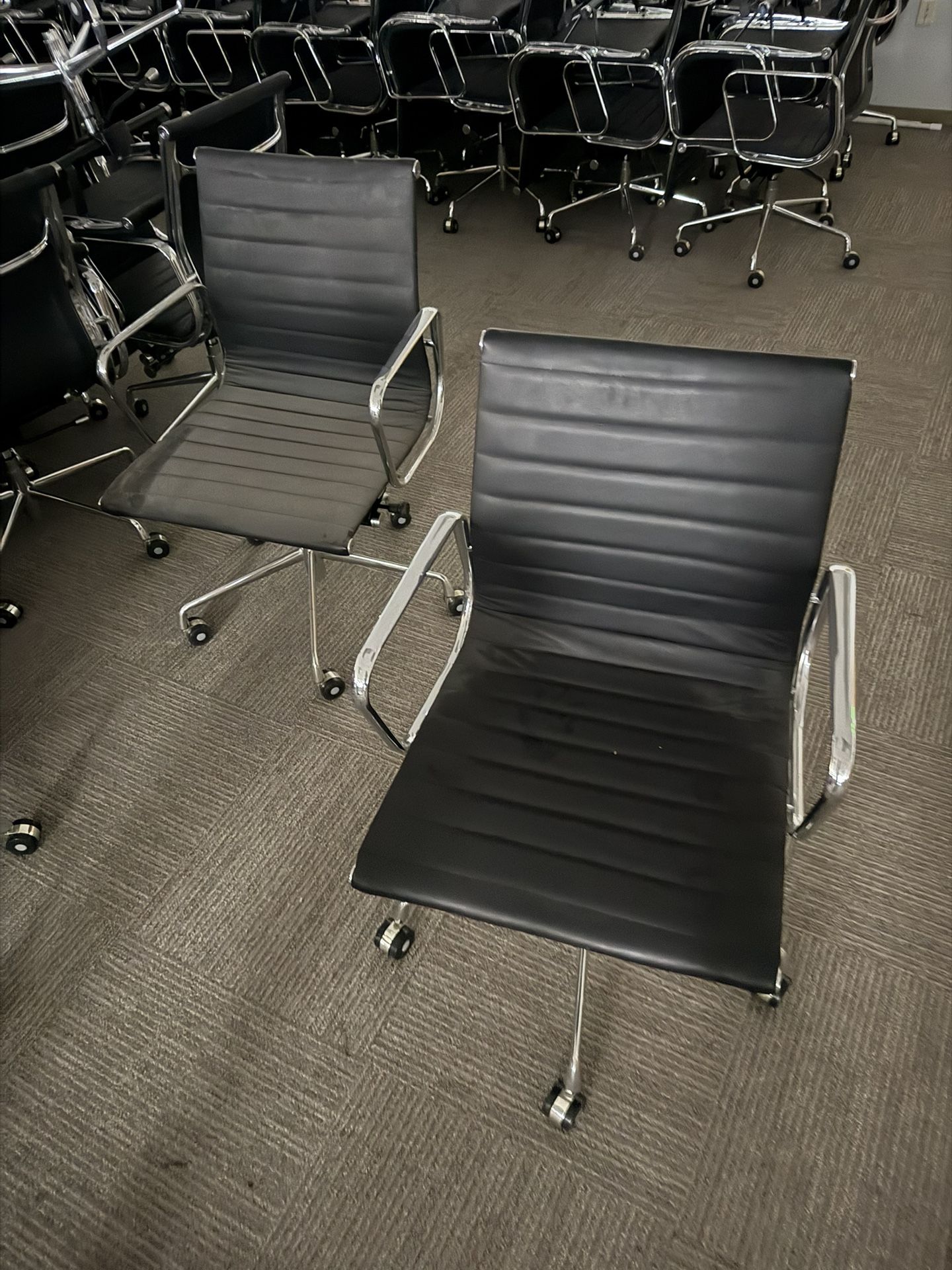 Office Chairs 
