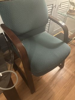 4 Chairs