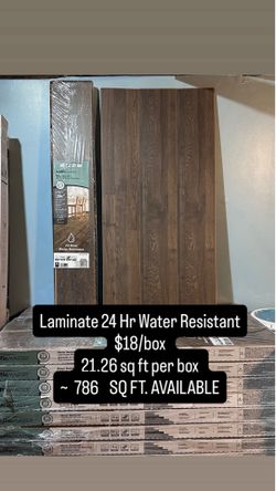 Laminate 786 sq ft TrafficMaster Glover Grove Oak Laminate Flooring / Piso Laminado Resistente al Agu