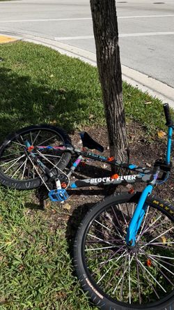 se bike, blocks flyer (negotiable)