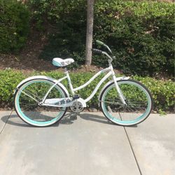 26” Huffy Cranbrook Ladies White Beach Cruiser 