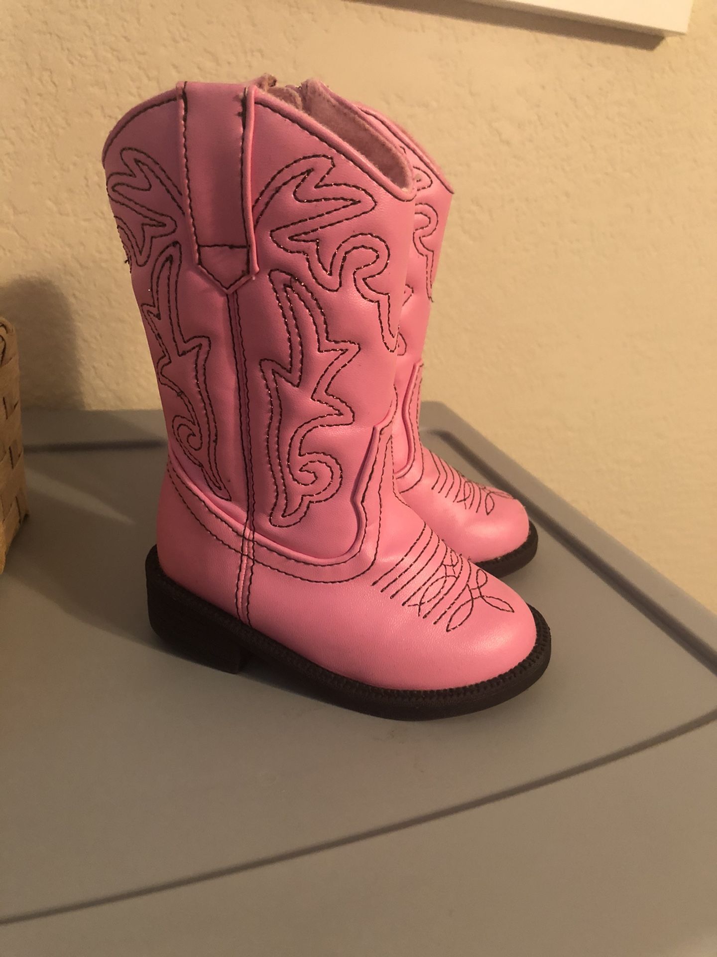 Baby girl boots Size 4