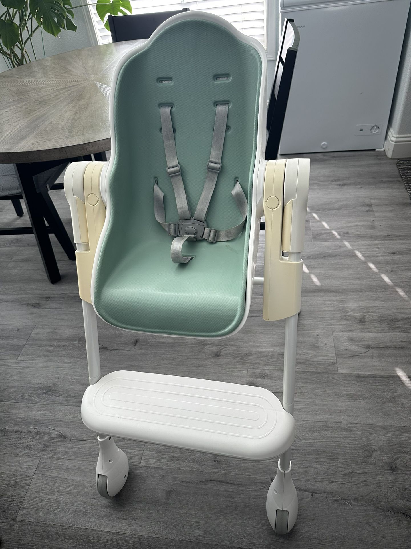 Oribel High Chair