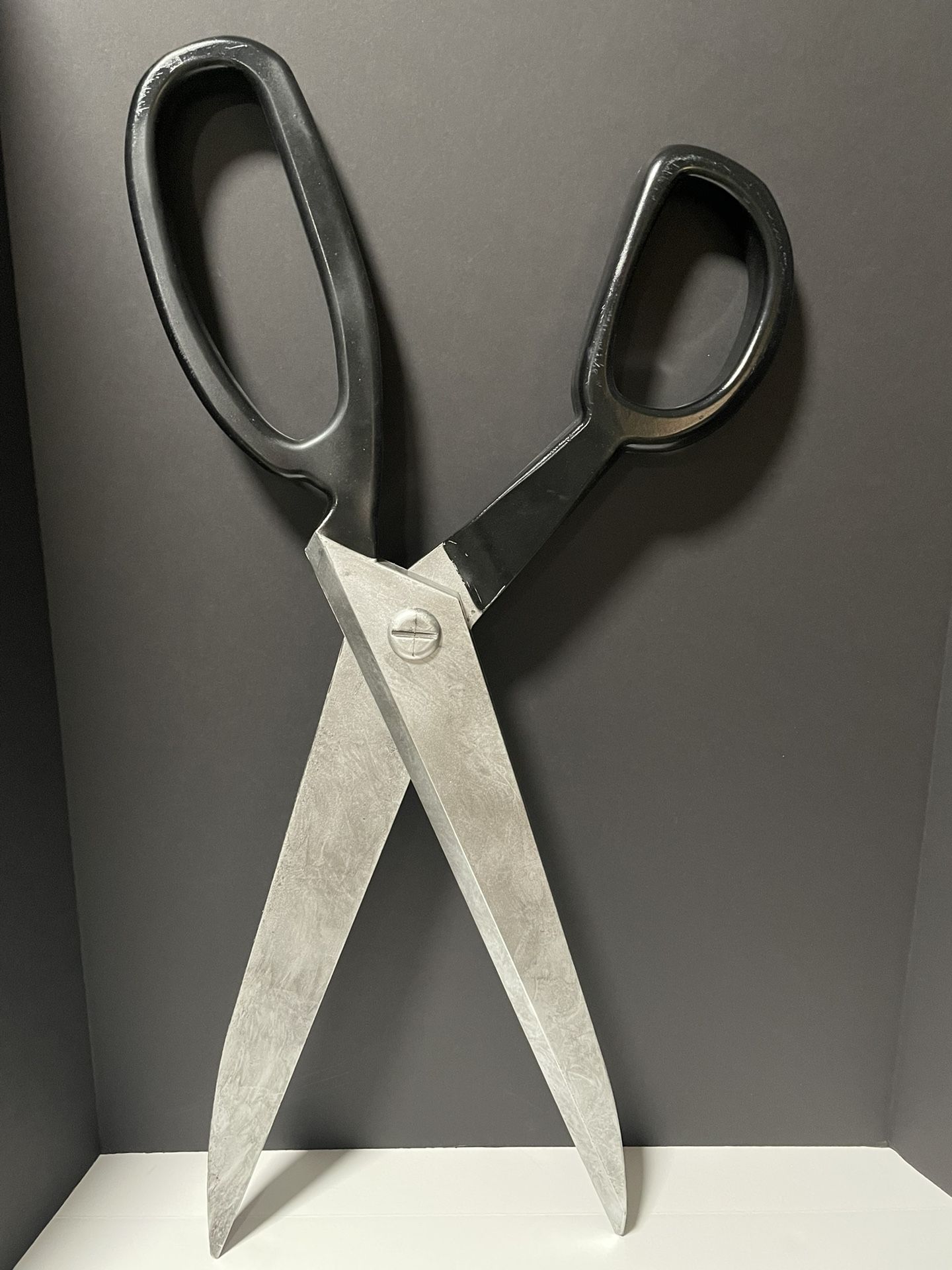 Giant Prop Scissors for Sale in Mukilteo, WA OfferUp