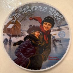 Vintage Edwin M Knowles Norman Rockwell “Christmas Courtship" 1982 Collector Plate Number 3245I