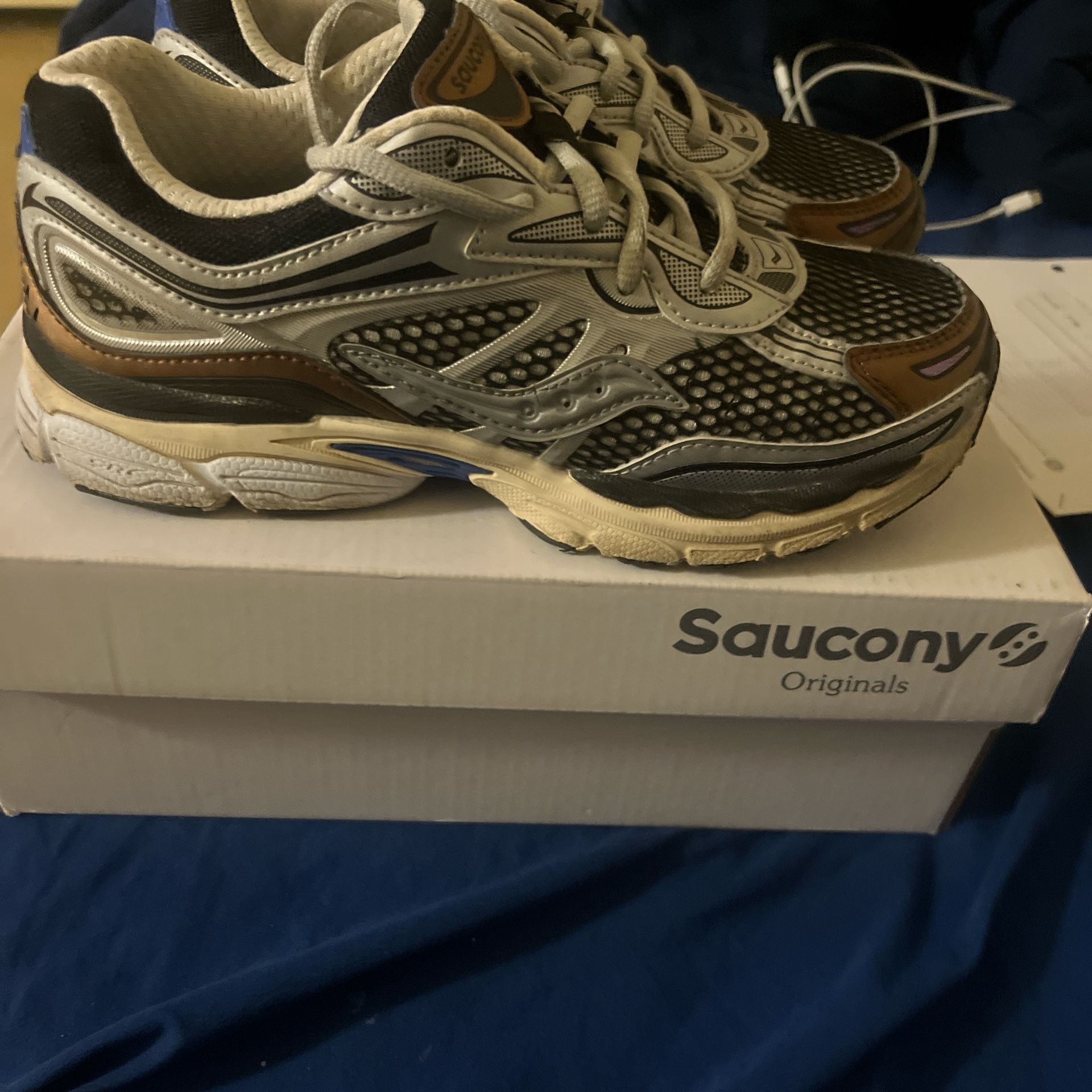 Saucony