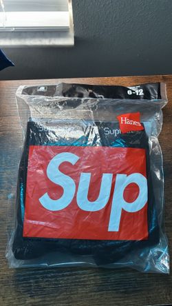 Black Supreme Socks