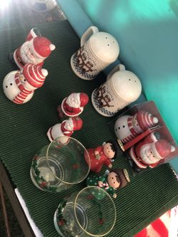 Good Condition Christmas Stuff Lot