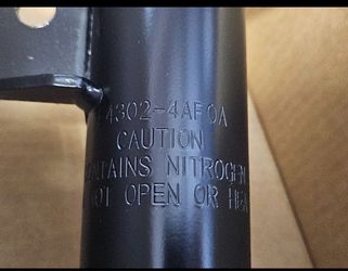 Napa Nitrogen-Charged Struts 14-19 1.8L  Nissan Sentra