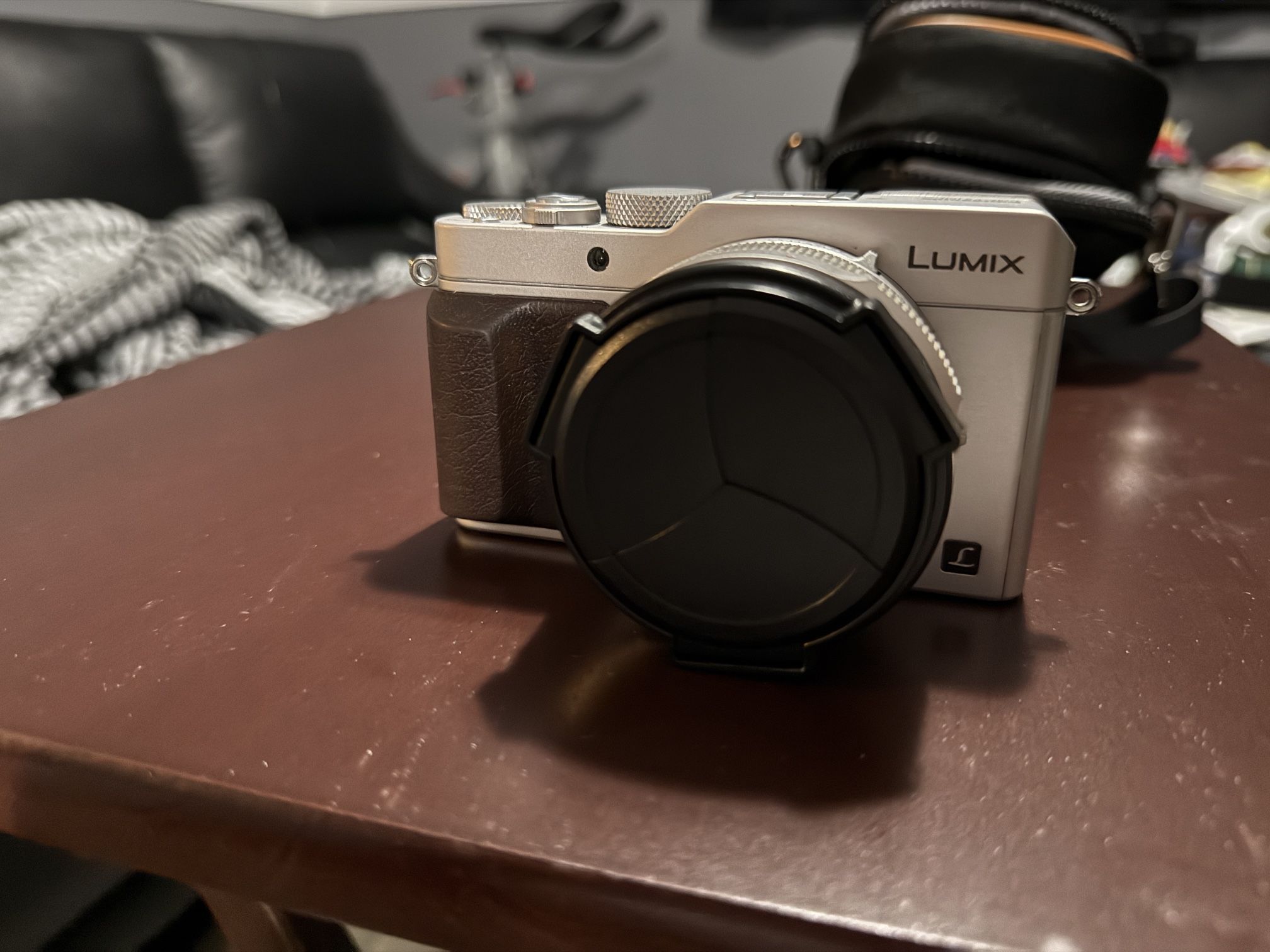Panasonic LUMIX DMC-LX100