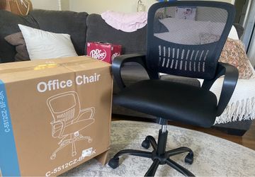 Brand new office chair