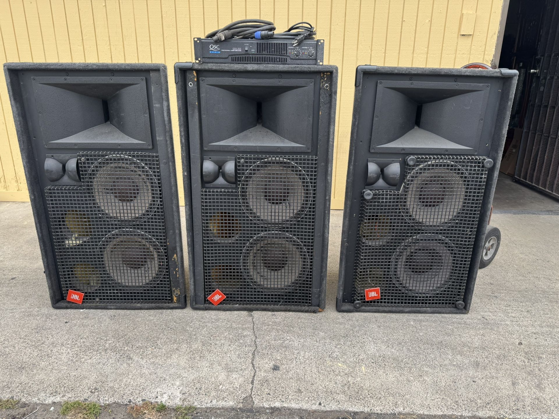 JBL -SR4732 Speaker - QSC -850 Power Amplifier