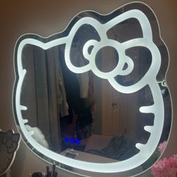 Impressions Hello Kitty Mirror 