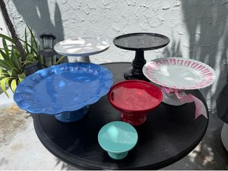 Multi color ceramic cake and sweet stands