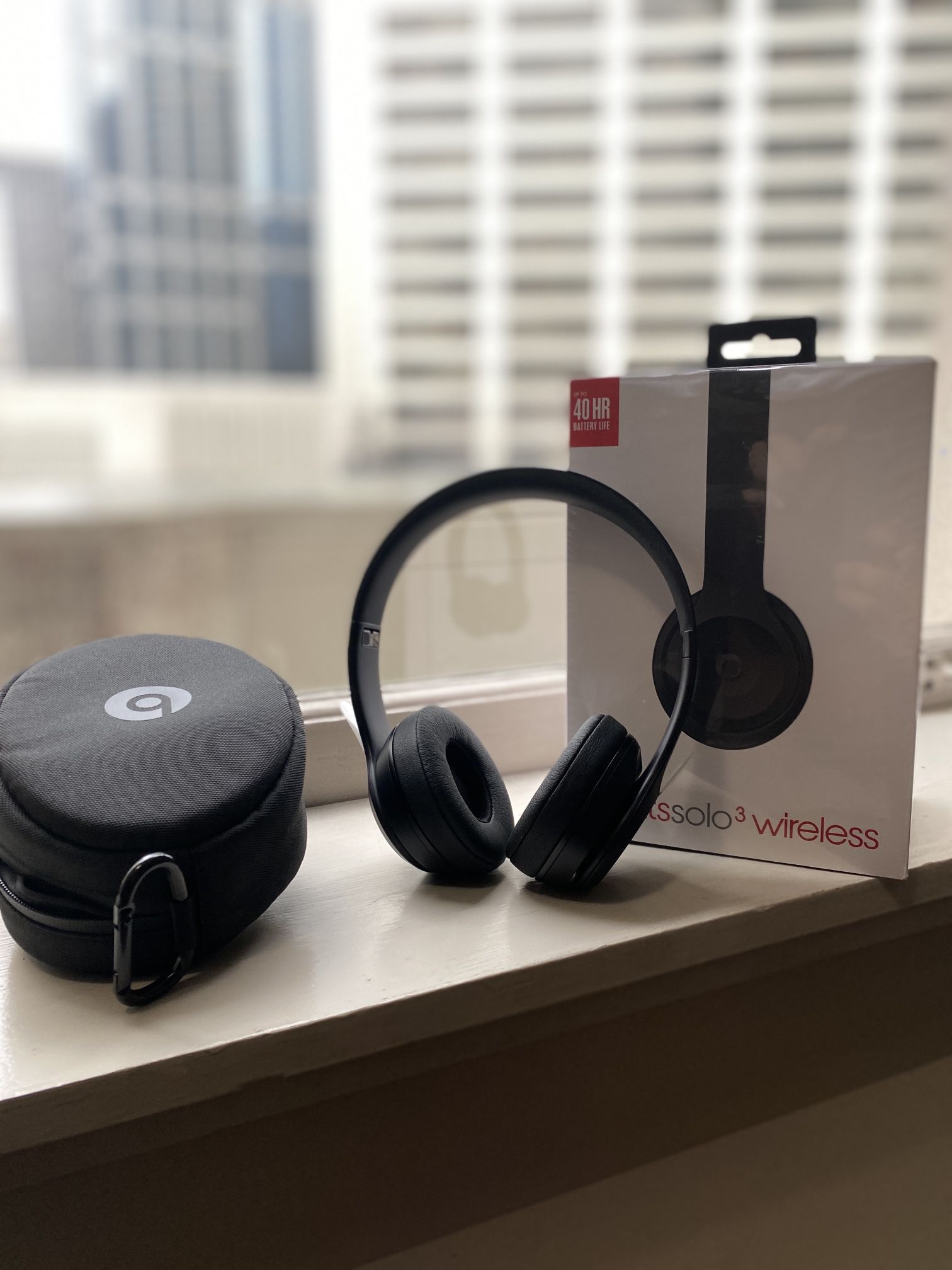 Beats Solo 3 Headphones wireless, Open box