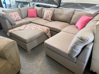 Sectional Sofa 🛋️ $390 Total
