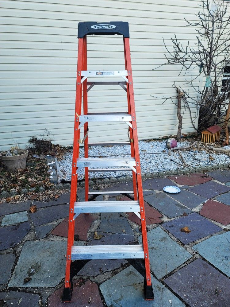 6ft Ladder for sale