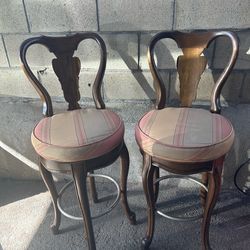 2 Bar Stools